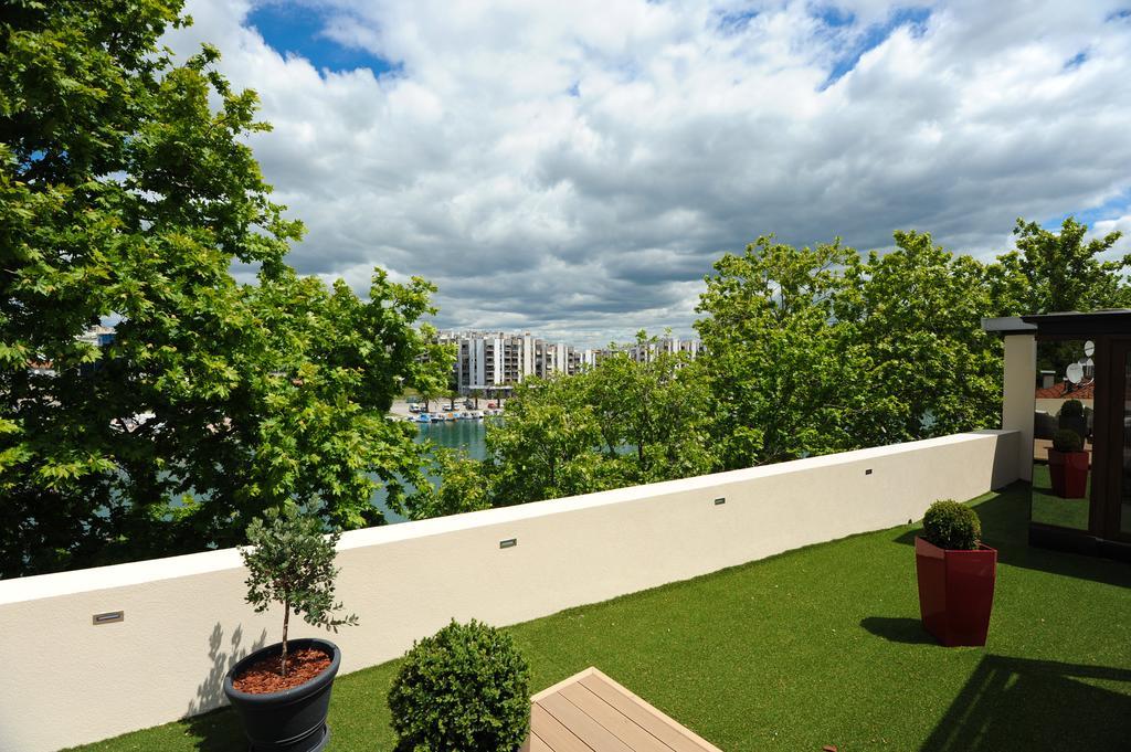 شقة Feel Good Penthouse With Jacuzzi زادار الغرفة الصورة